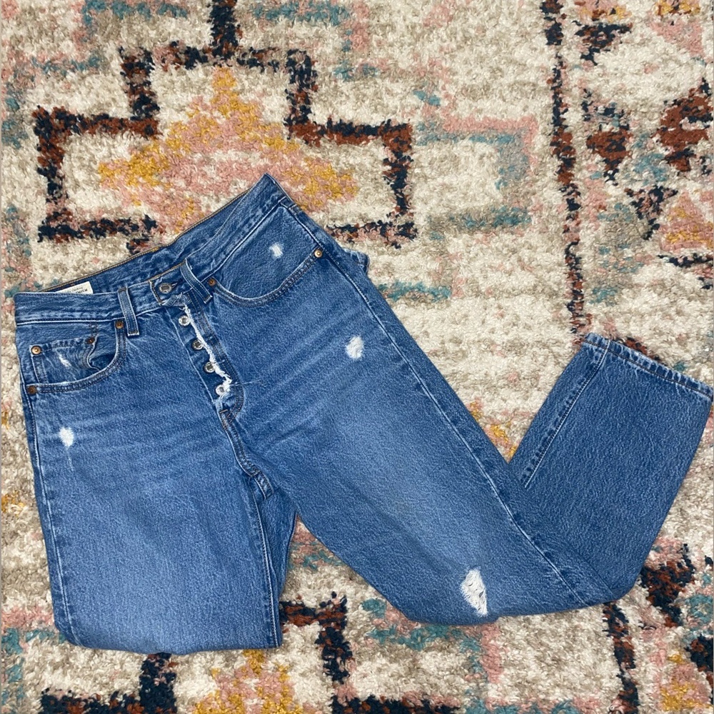 Levis 501 jeans. Size W26 x L28